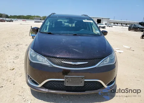 2018 Chrysler Pacifica Touring Plus z USA, uszkodzony, nr VIN 2C4RC1FGXJR139620